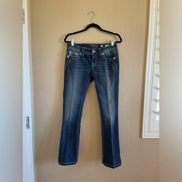 New Miss Me Maroon Embroidered Low Rise Signature Bootcut Jeans - Picture 3 of 7